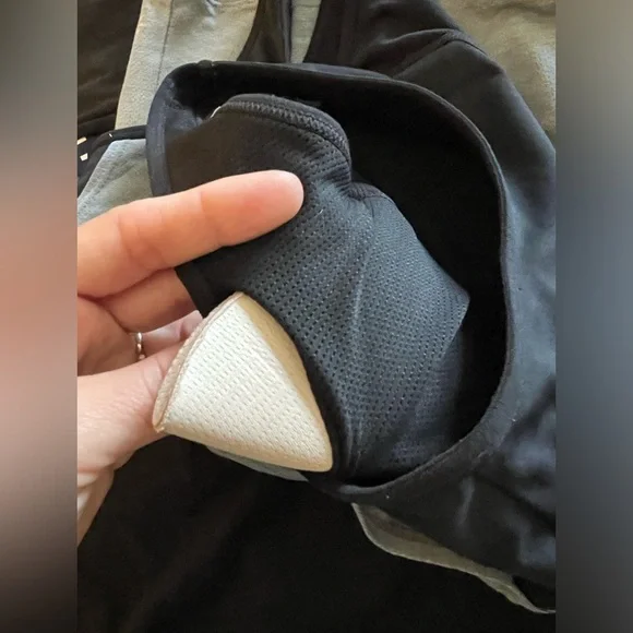 Athleta sports bra/tank top • women’s size XS - Picture 7 of 9